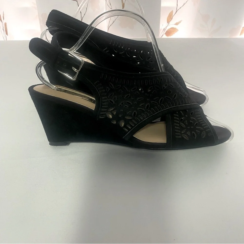 Aubrey Lynn “Veronica”, Slip On Wedge, Open Toe Shoe, Size 7.5M